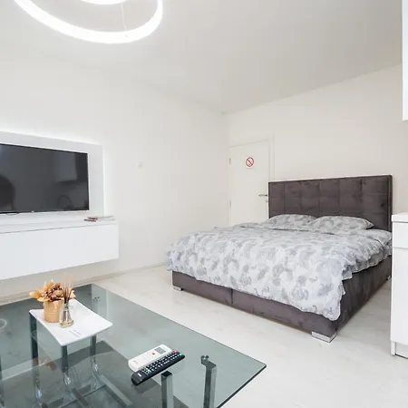 Stella Center Apartment Belgrade